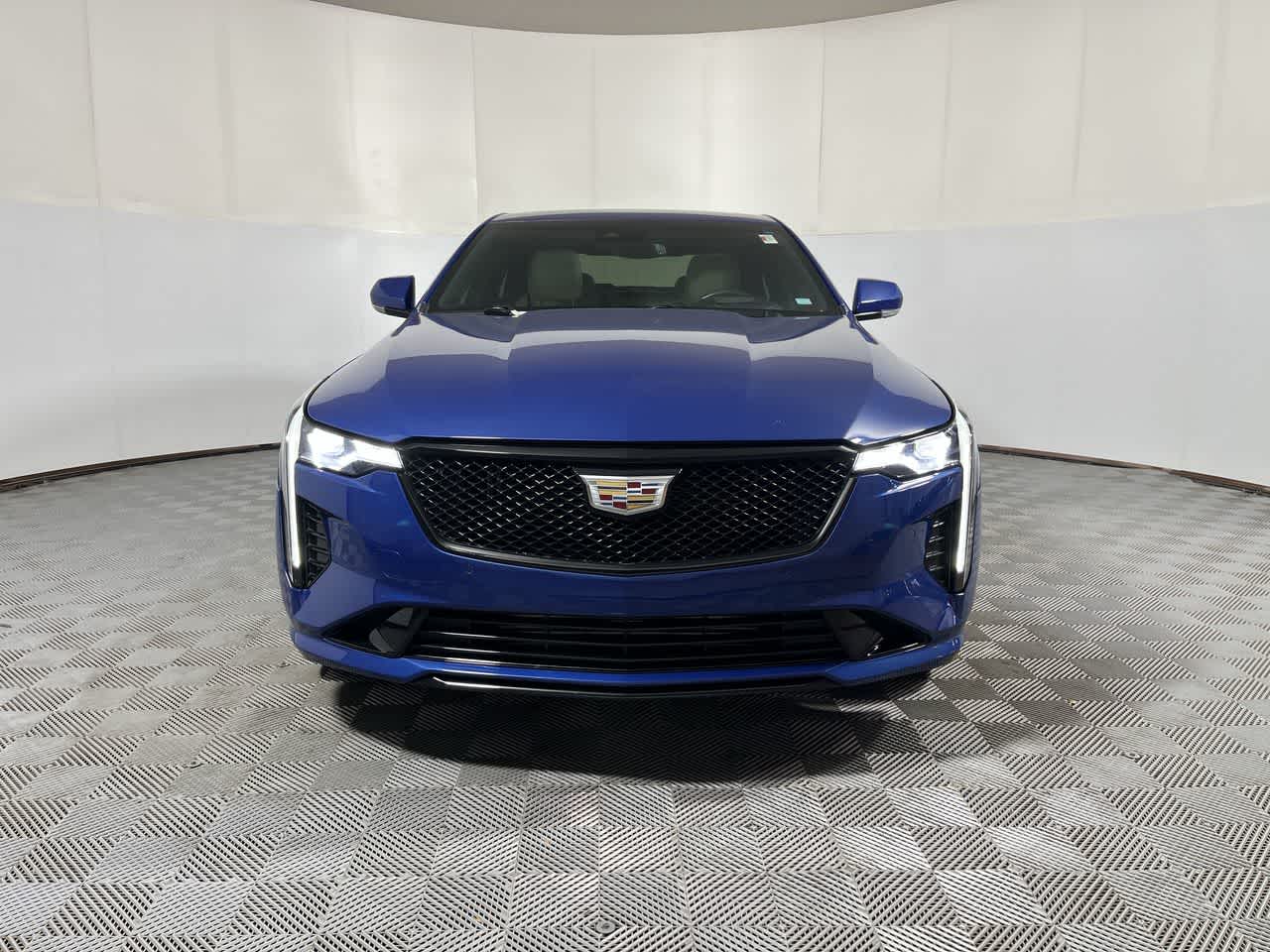 2022 Cadillac CT4 Premium Luxury