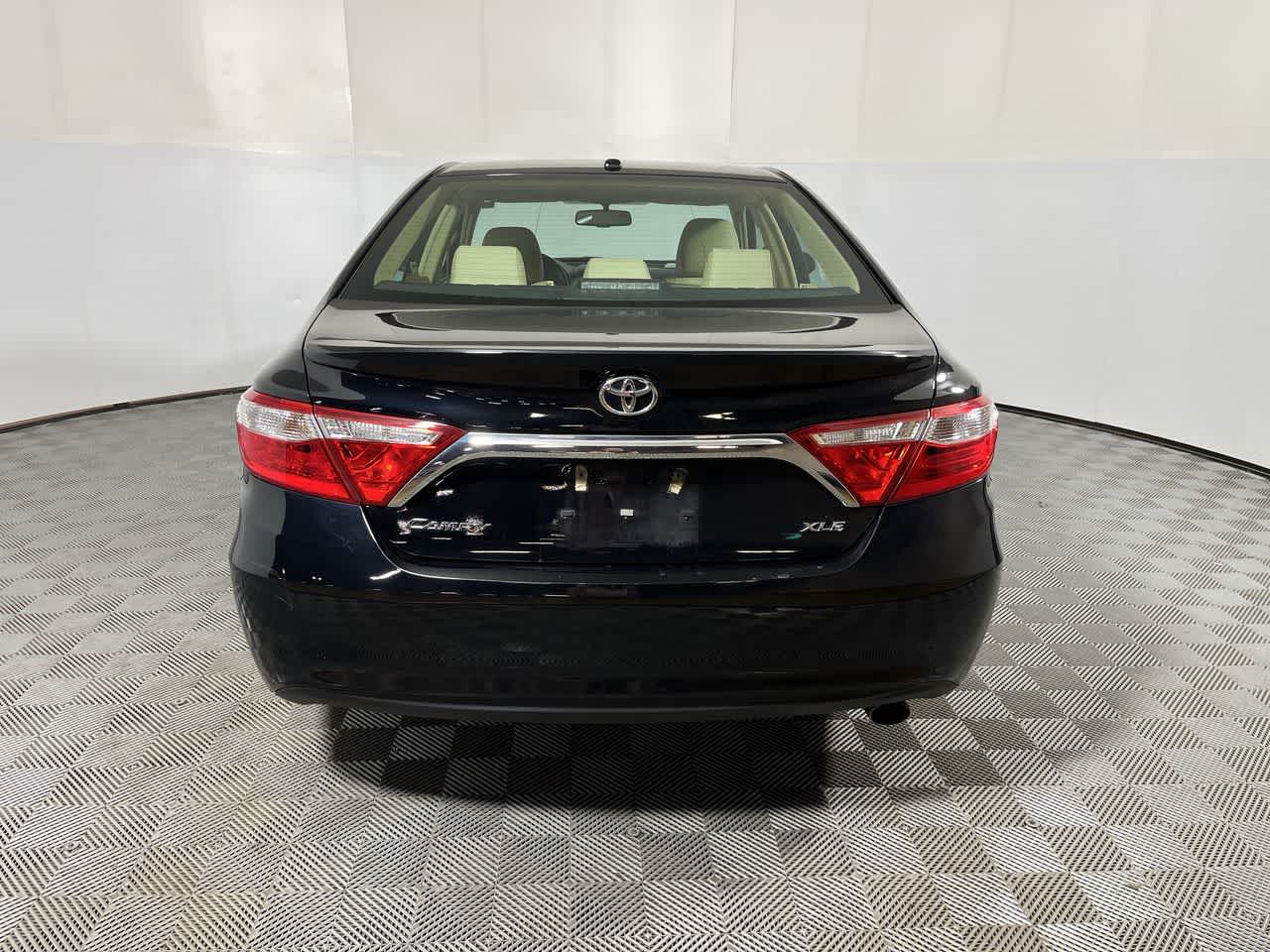 2016 Toyota Camry XLE
