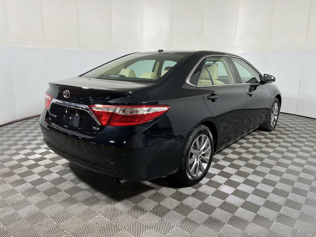 2016 Toyota Camry XLE