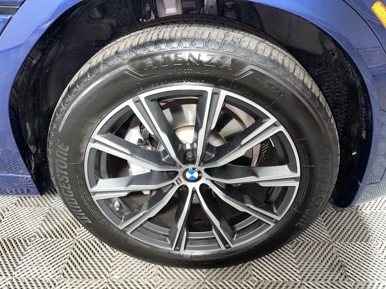 2023 BMW X6 xDrive40i xDrive40i