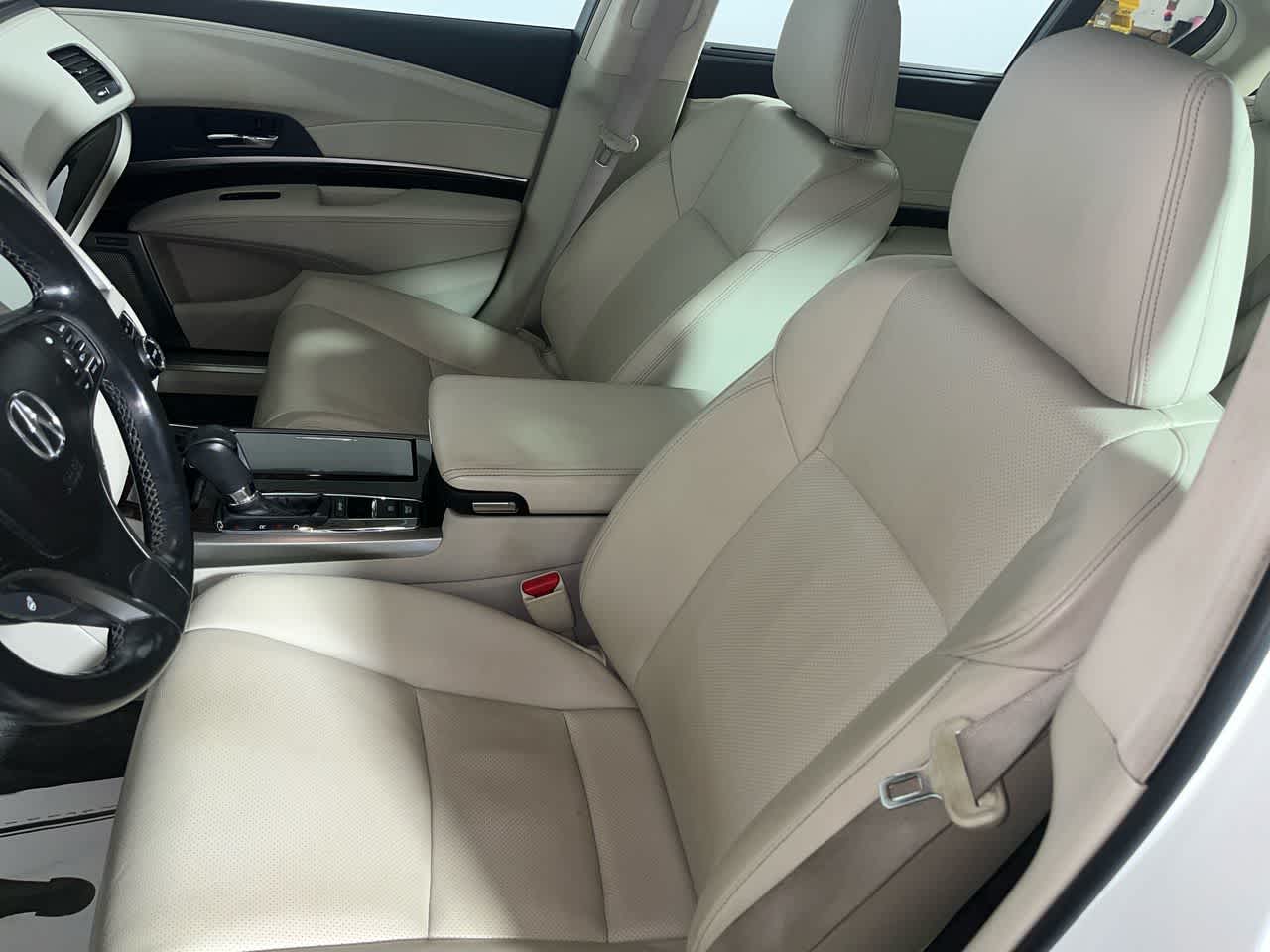2017 Acura RLX w/Advance Pkg