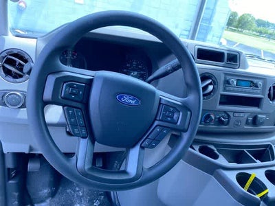 2025 Ford Econoline Cutaway E-450 DRW