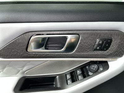 2027 Ford Explorer Platinum™