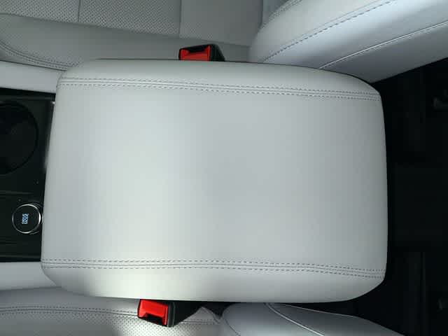 2027 Ford Explorer Platinum™
