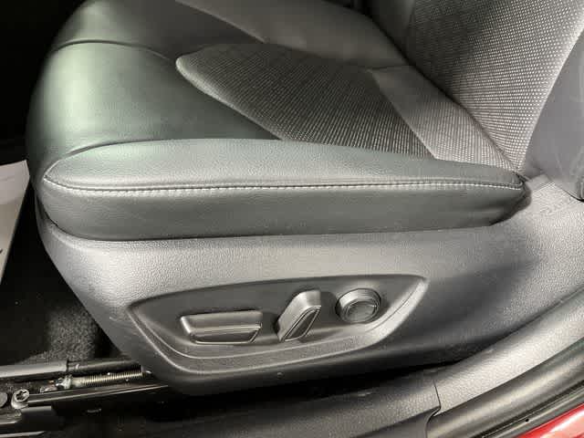 2022 Toyota Camry Hybrid XSE