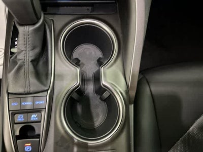 2022 Toyota Camry Hybrid XSE