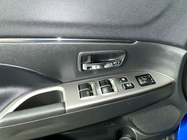 2024 Mitsubishi Outlander Sport SE