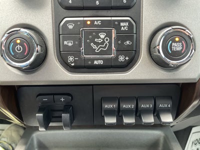 2014 Ford Super Duty F-250 Pickup Lariat