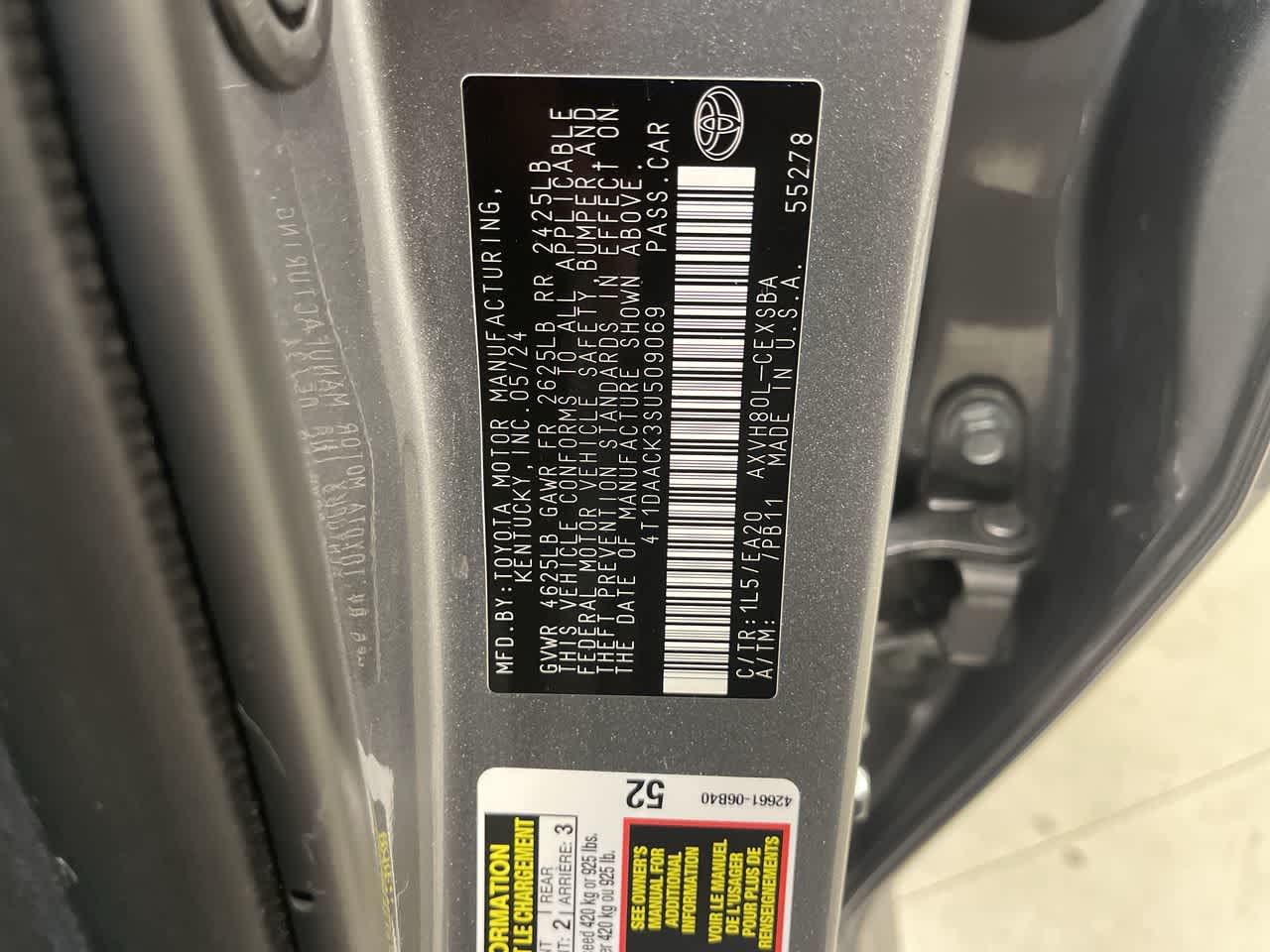 2025 Toyota Camry SE