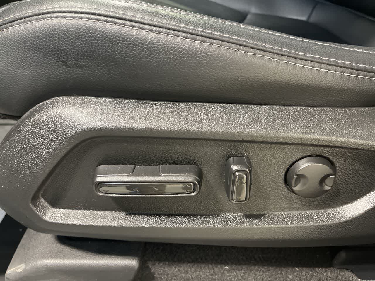 2023 Honda Pilot EX-L 8 Passenger
