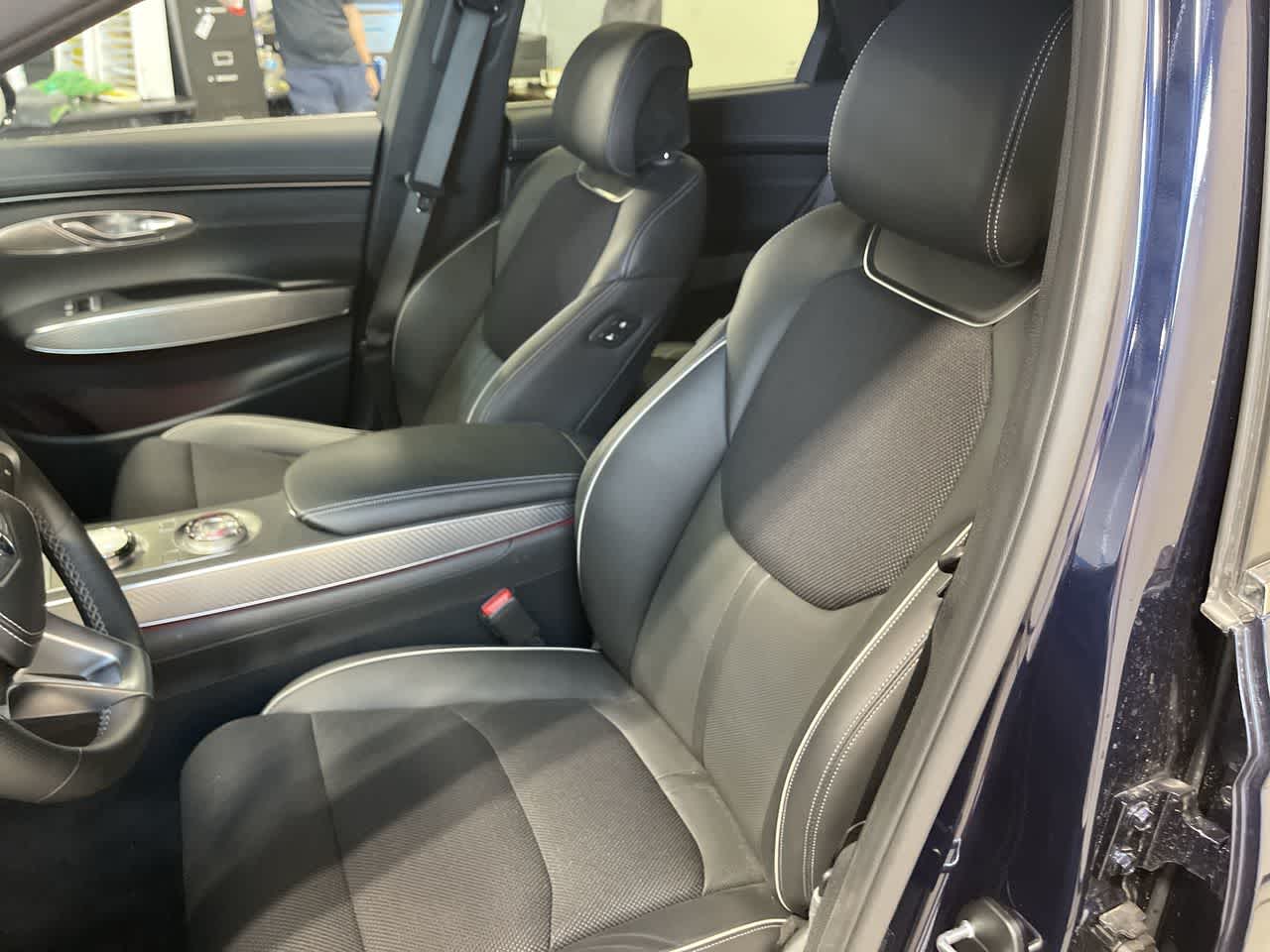 2024 Genesis GV70 2.5T