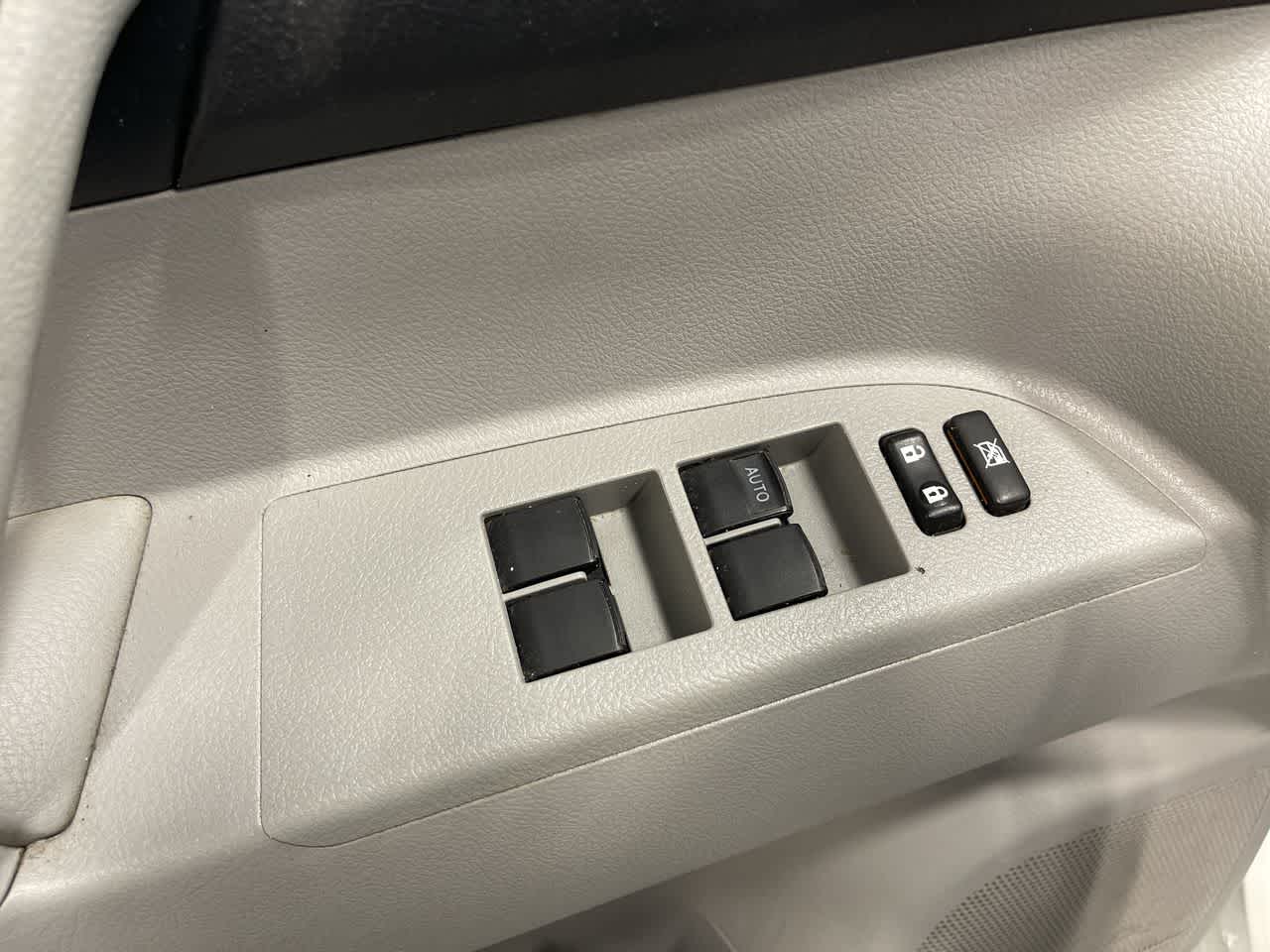 2012 Toyota Highlander SE