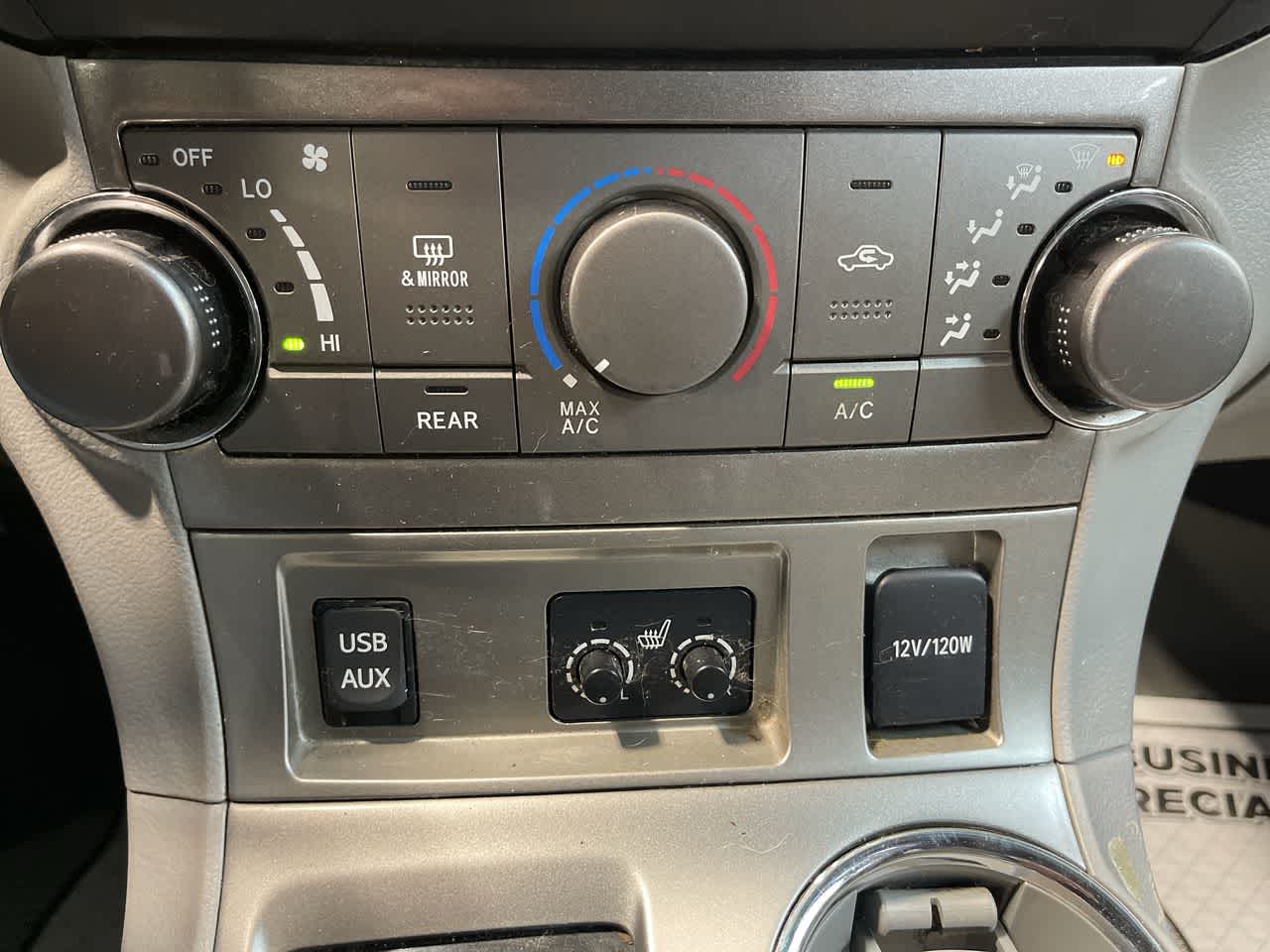 2012 Toyota Highlander SE