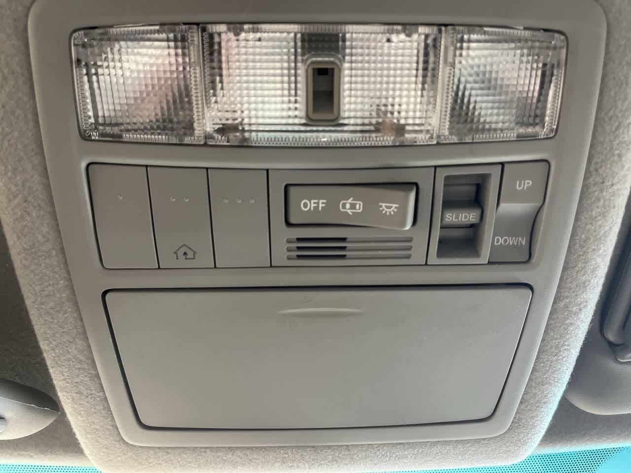 2012 Toyota Highlander SE