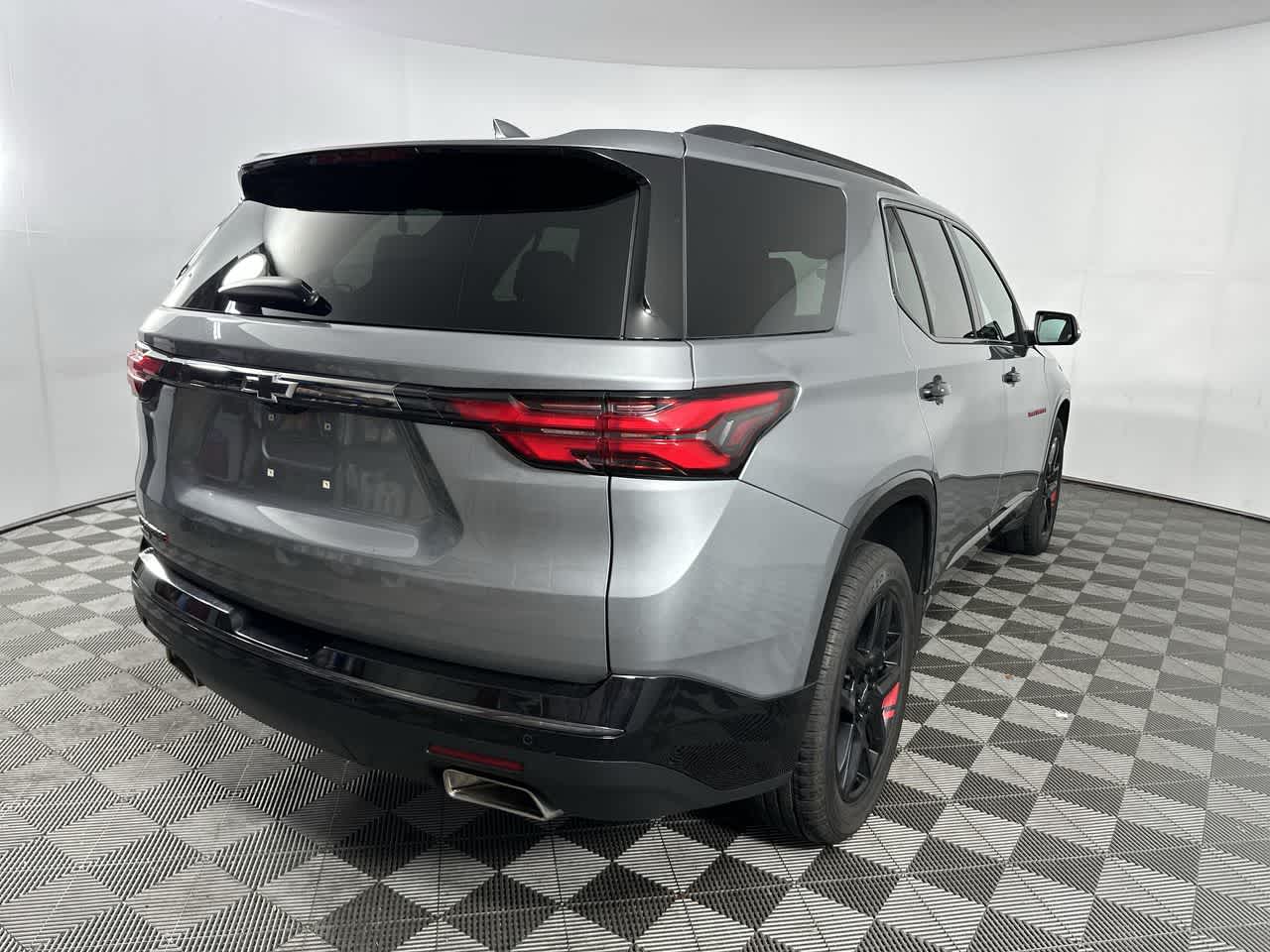 2024 Chevrolet Traverse Limited Premier