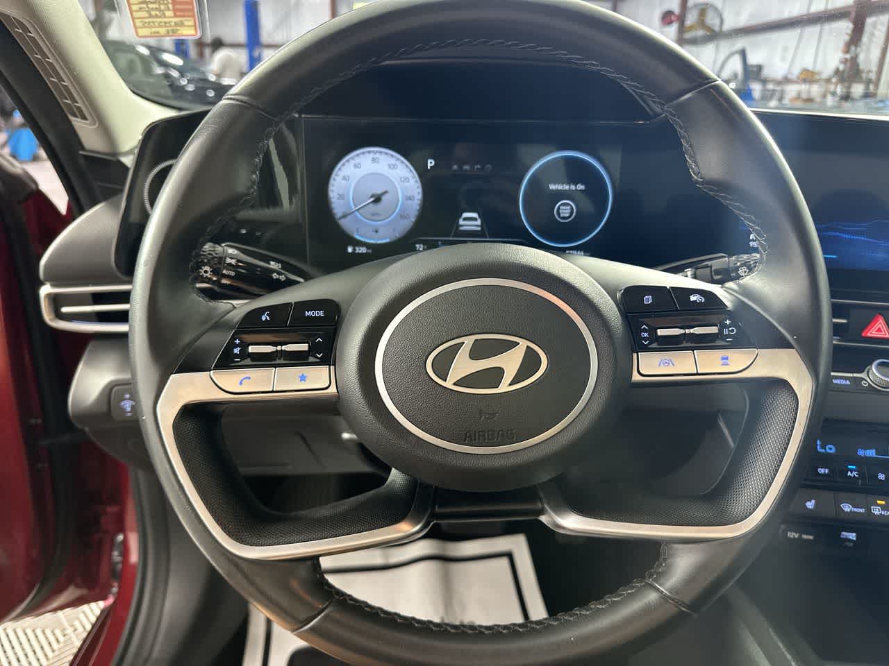 2024 Hyundai Elantra Limited