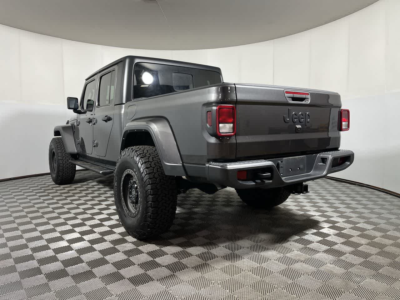 2022 Jeep Gladiator Willys