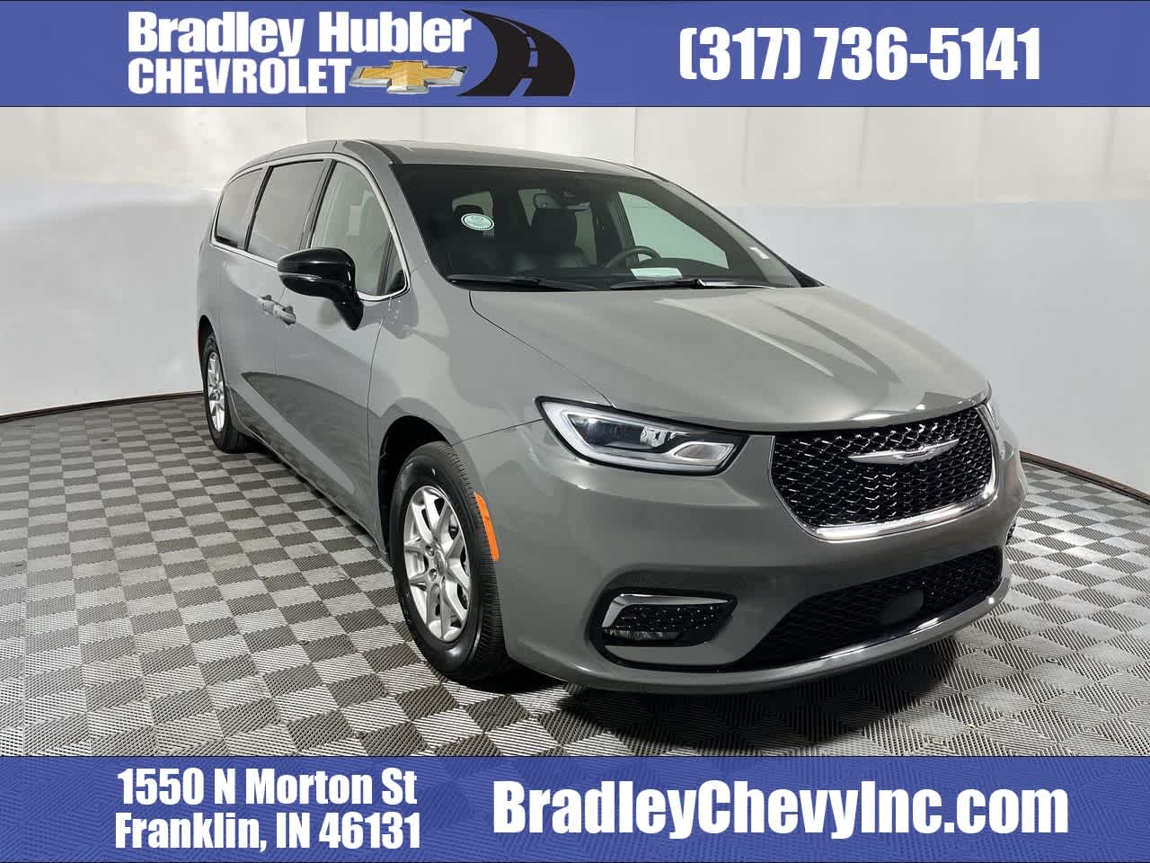 2025 Chrysler Pacifica Select