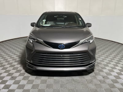2021 Toyota Sienna Limited