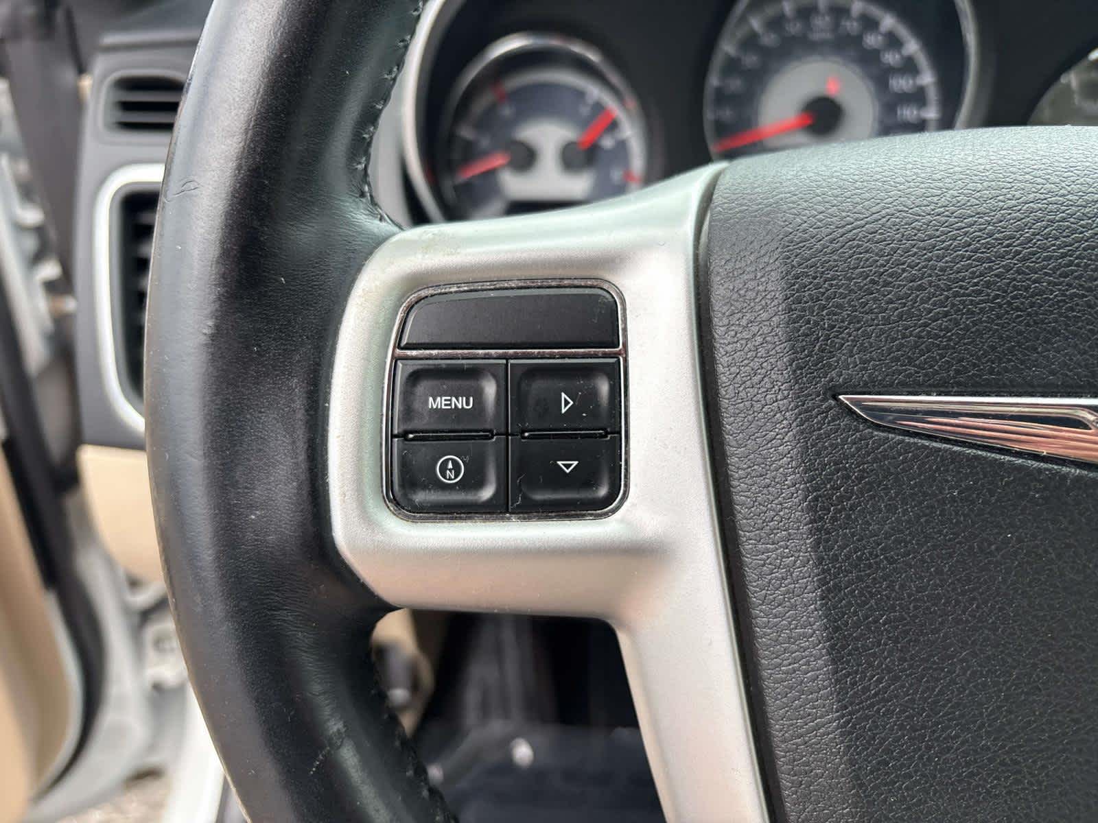 2012 Chrysler 200 Touring