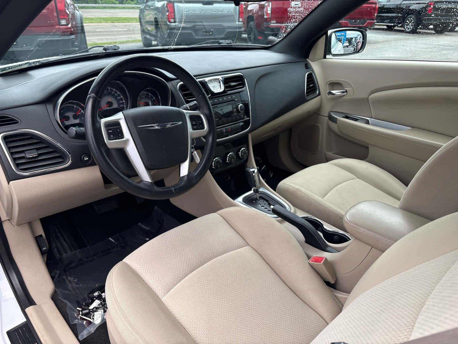 2012 Chrysler 200 Touring