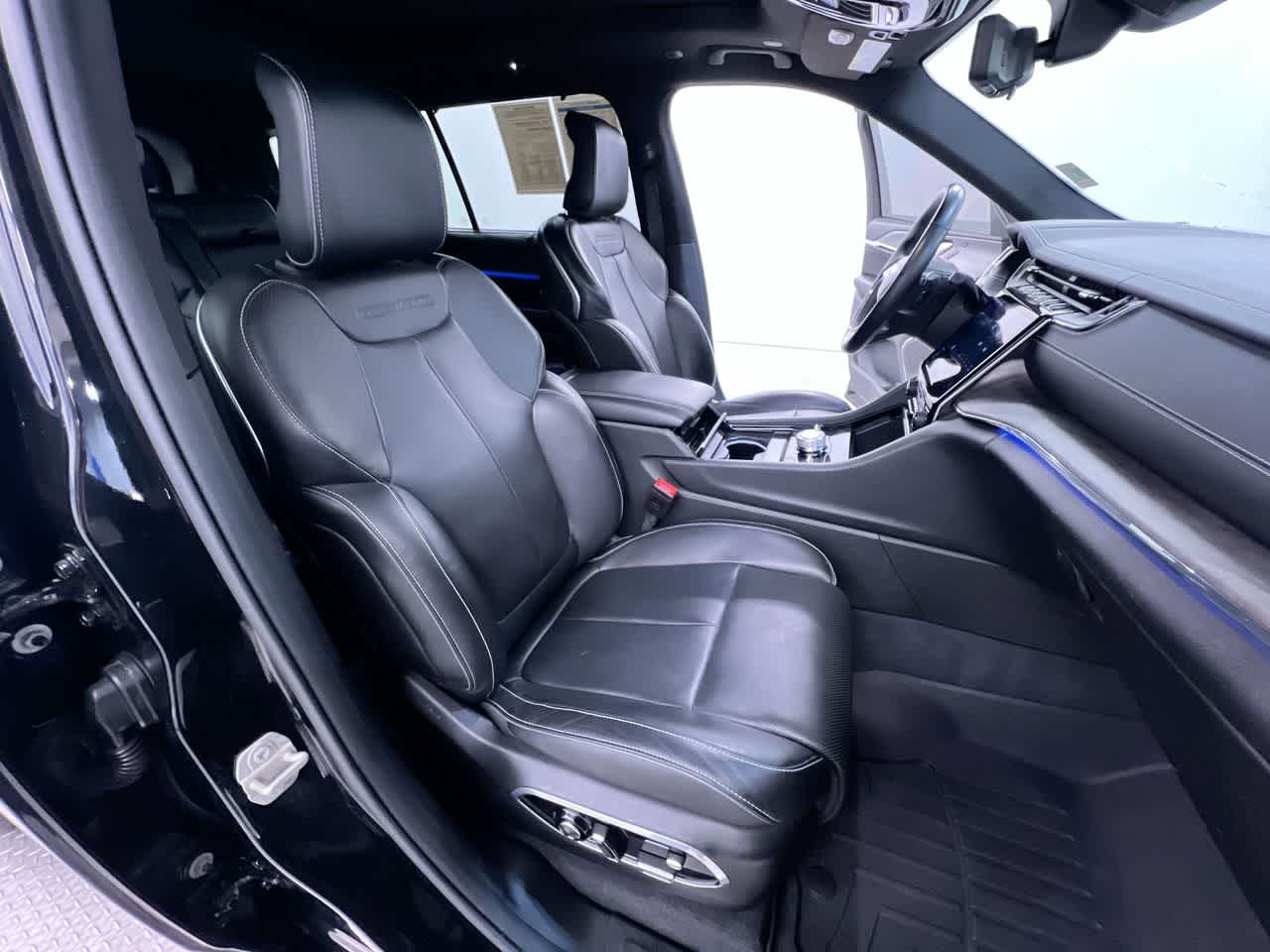 2023 Jeep Grand Cherokee L Overland