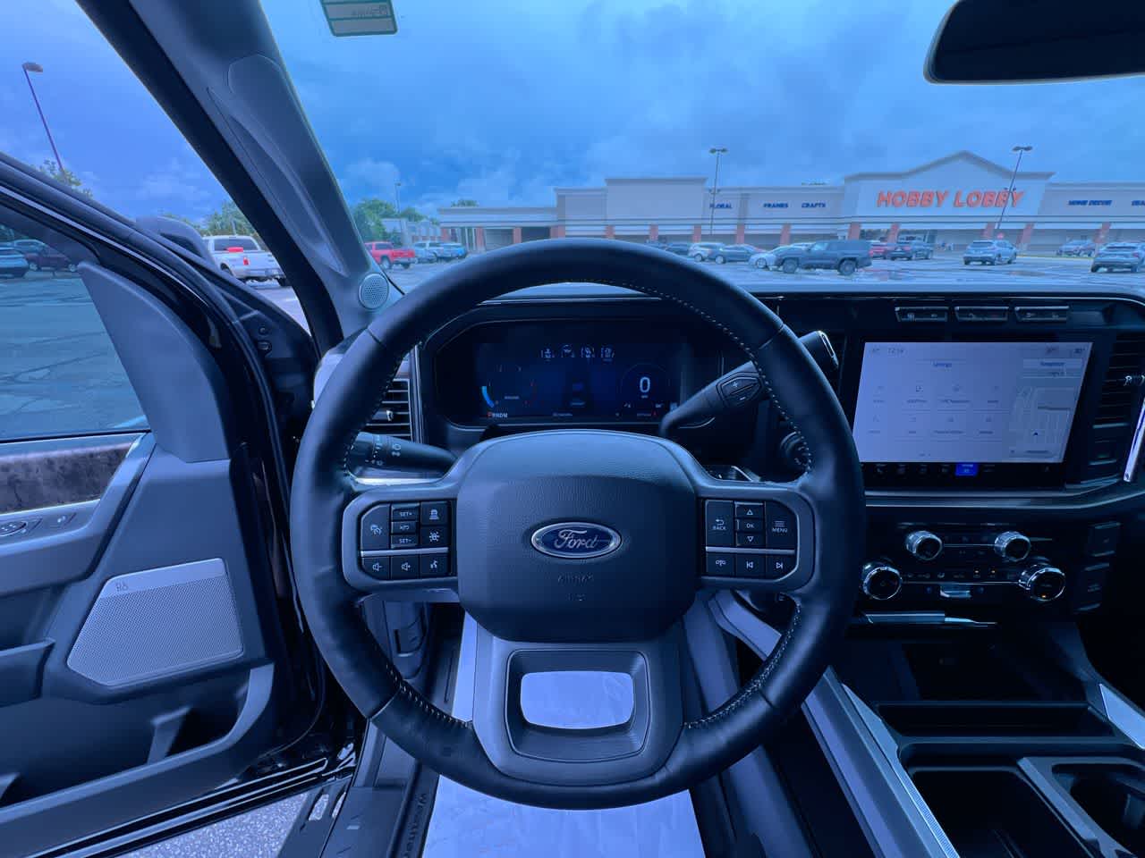 2024 Ford Super Duty F-350 SRW XL