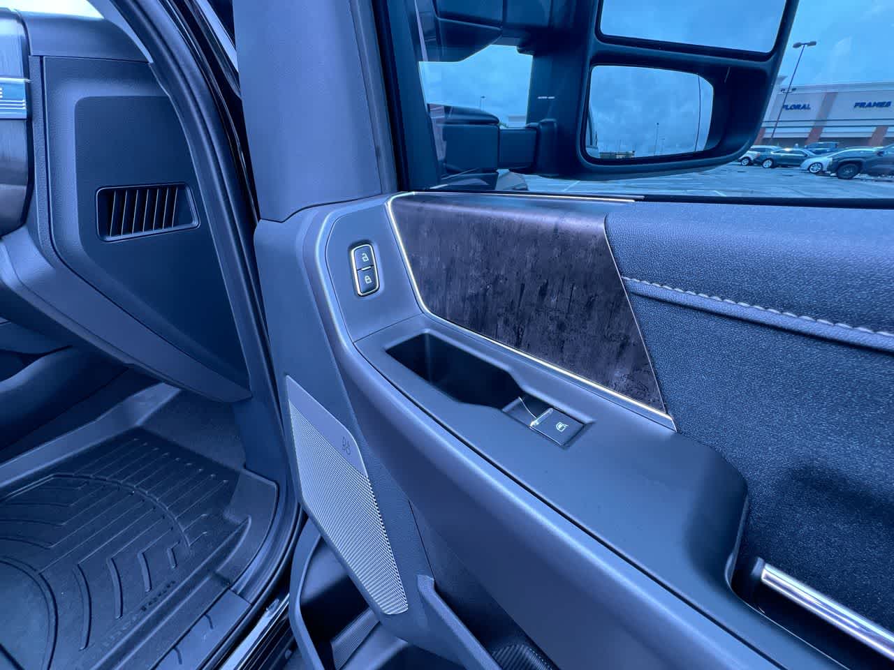 2024 Ford Super Duty F-350 SRW XL