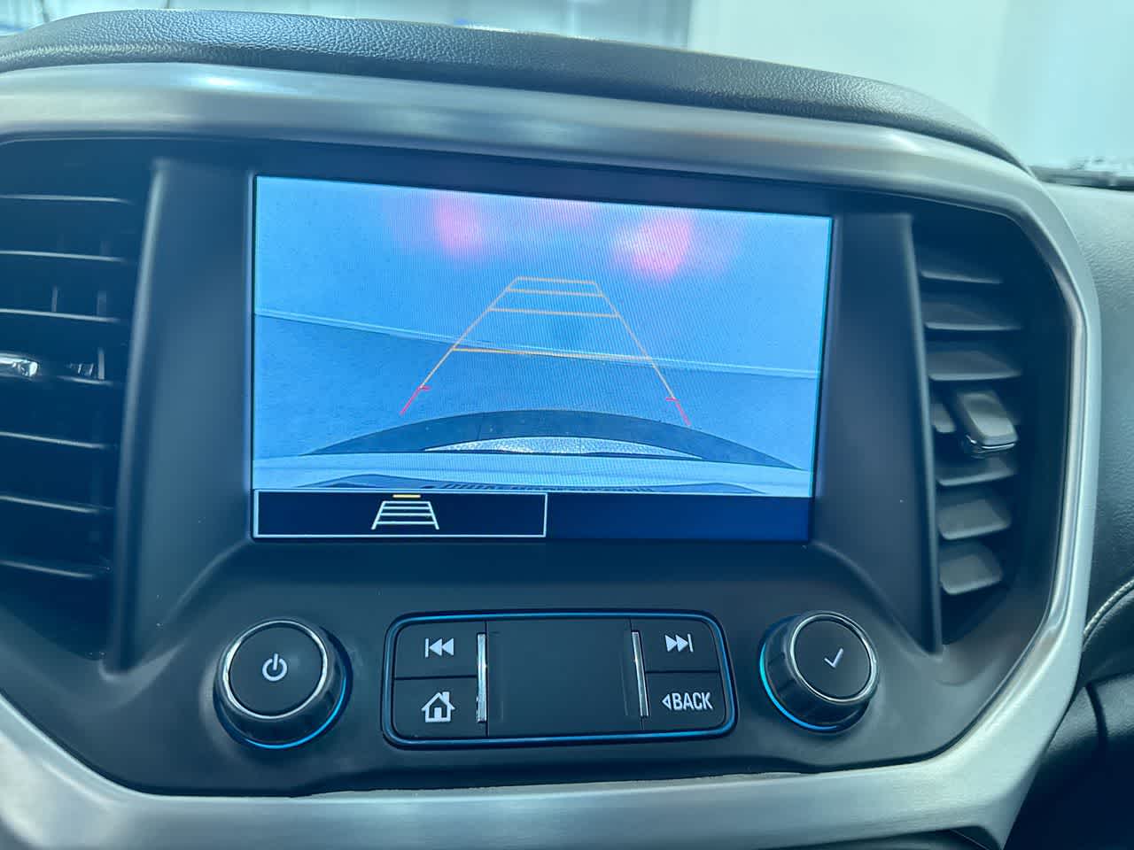 2023 GMC Acadia SLE