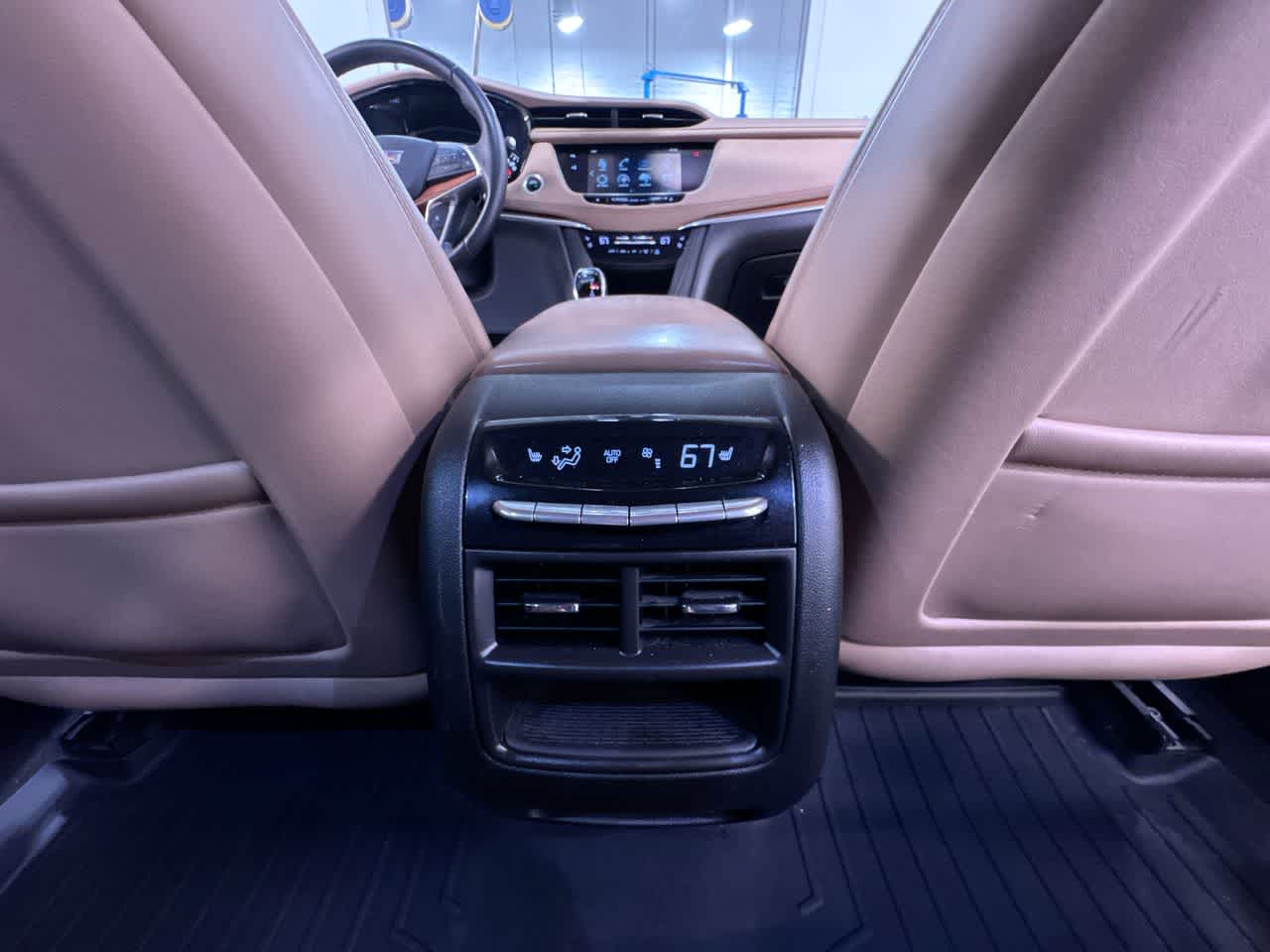 2017 Cadillac XT5 Platinum AWD