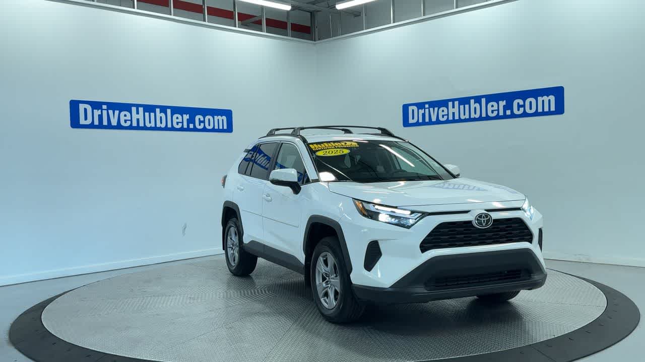2025 Toyota RAV4 XLE