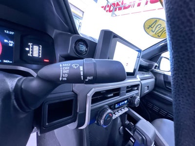 2024 Toyota Tacoma 4WD SR5