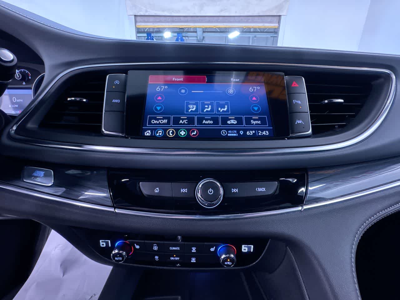 2023 Buick Enclave Essence
