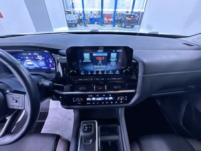 2022 Nissan Pathfinder Platinum