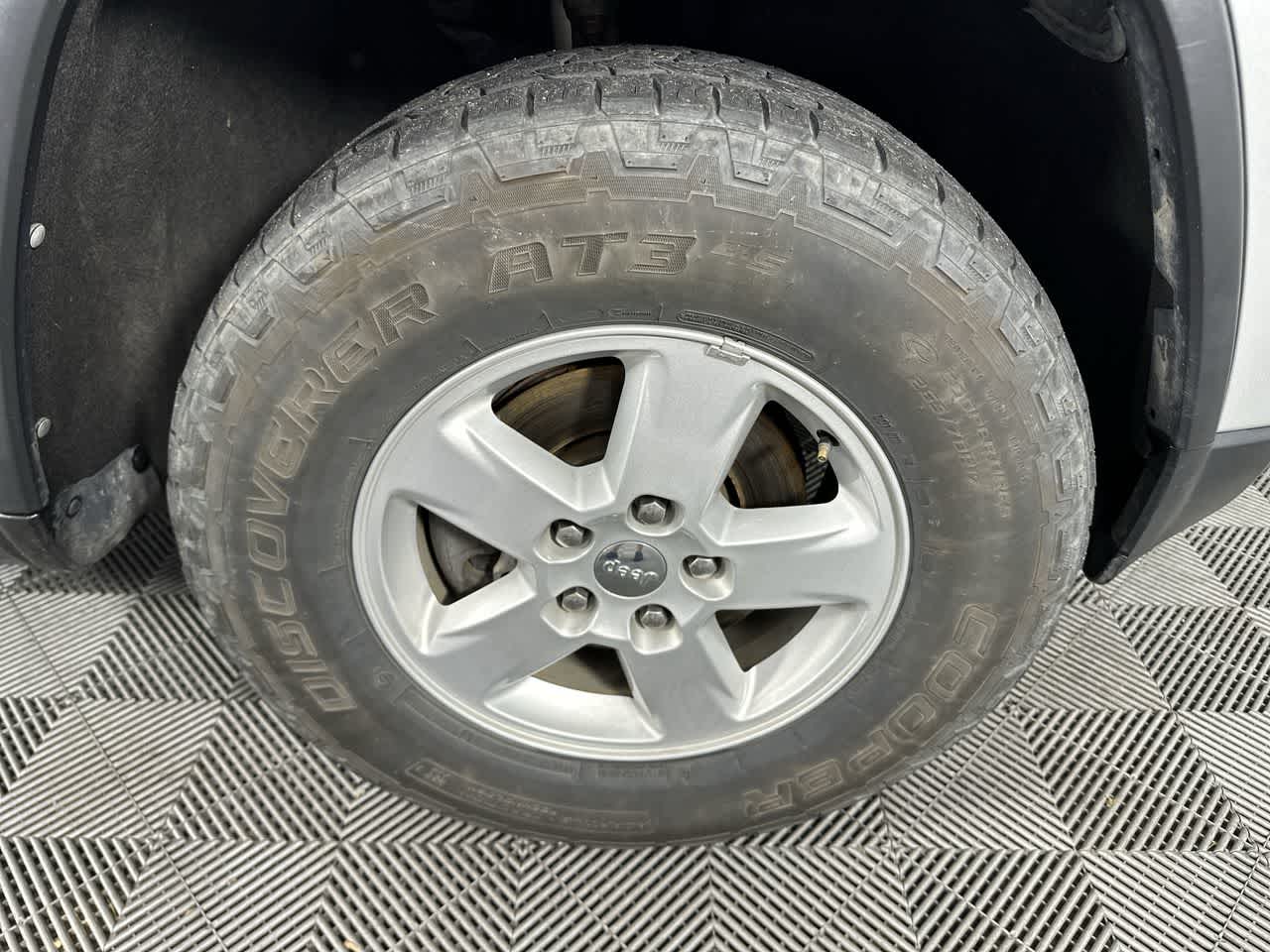 2012 Jeep Grand Cherokee Laredo