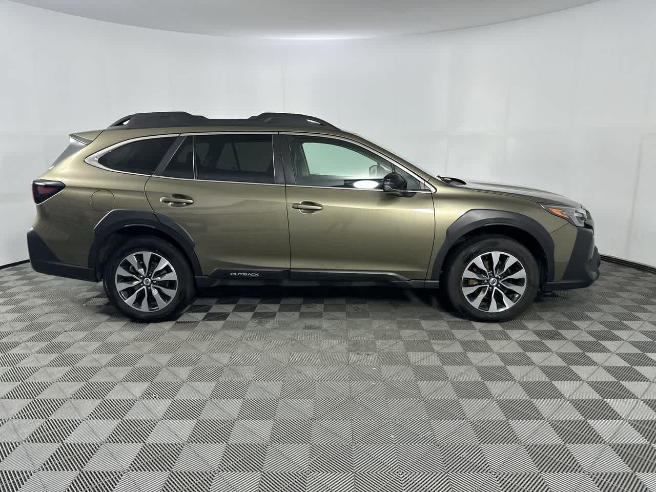 2024 Subaru Outback Limited XT