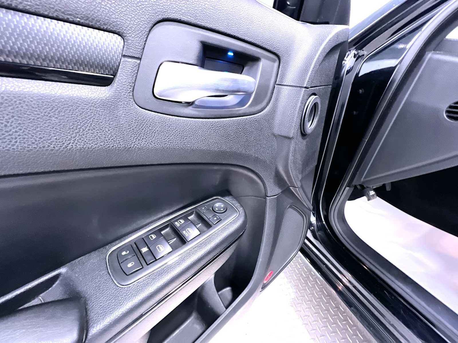 2014 Chrysler 300 300S