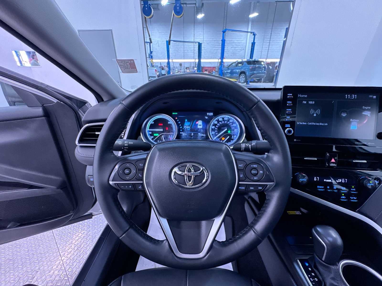 2024 Toyota Camry Hybrid XLE