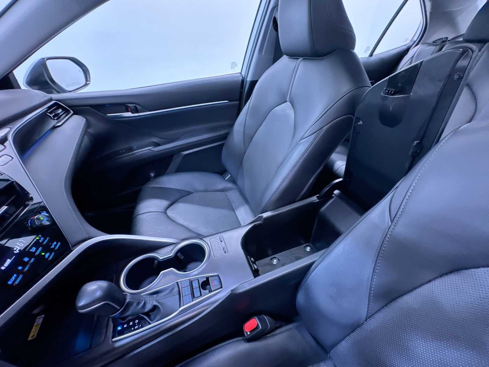2024 Toyota Camry Hybrid XLE