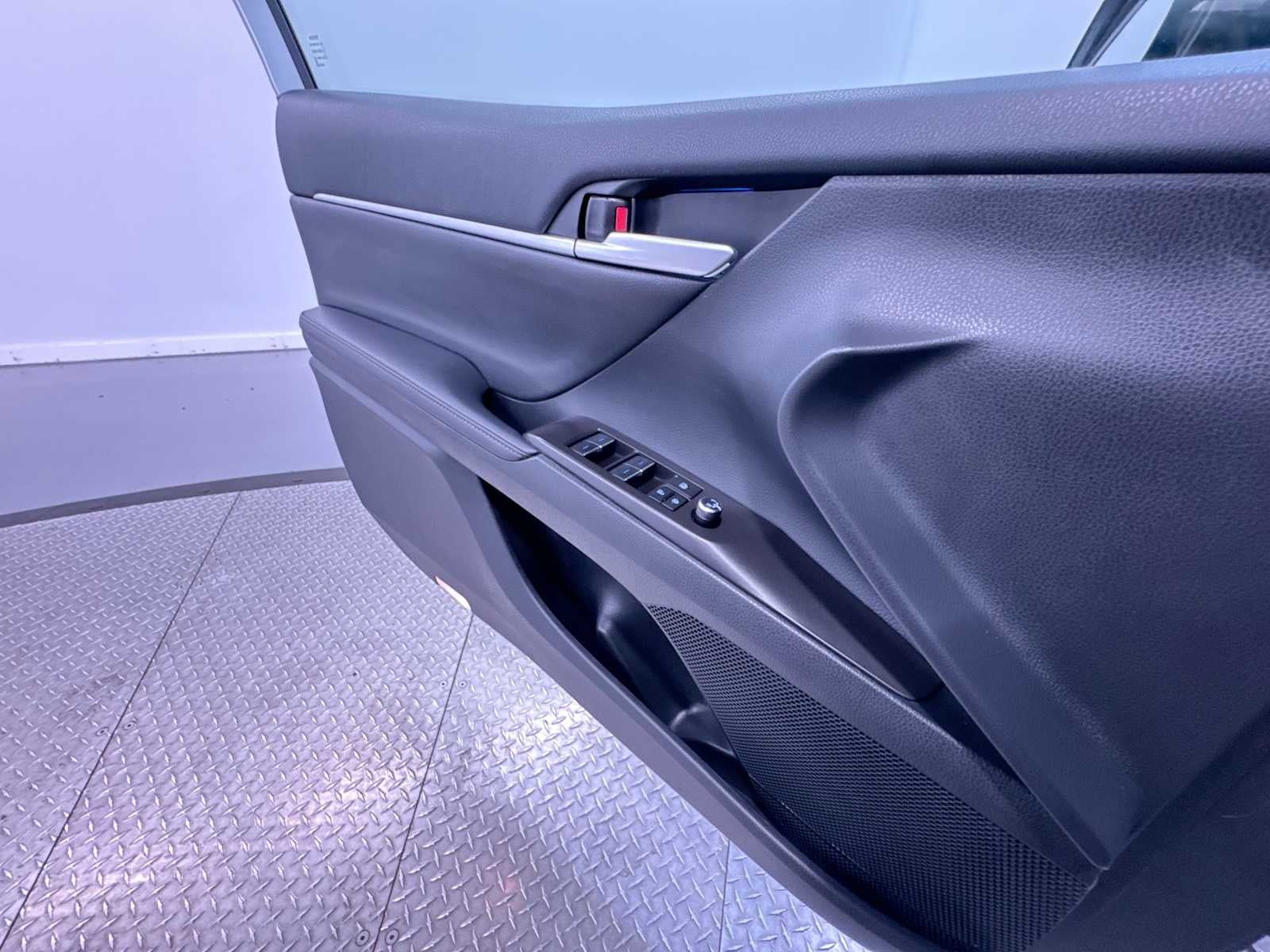 2024 Toyota Camry Hybrid XLE