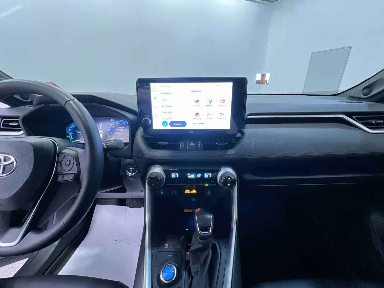 2025 Toyota RAV4 Hybrid XSE
