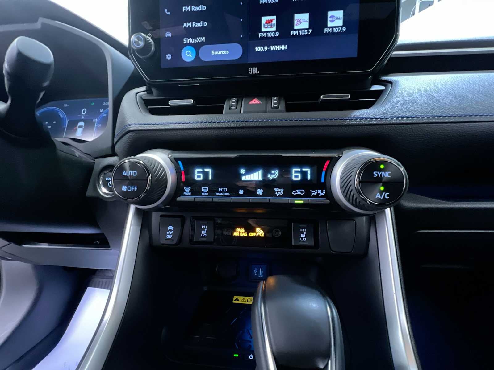 2025 Toyota RAV4 Hybrid XSE