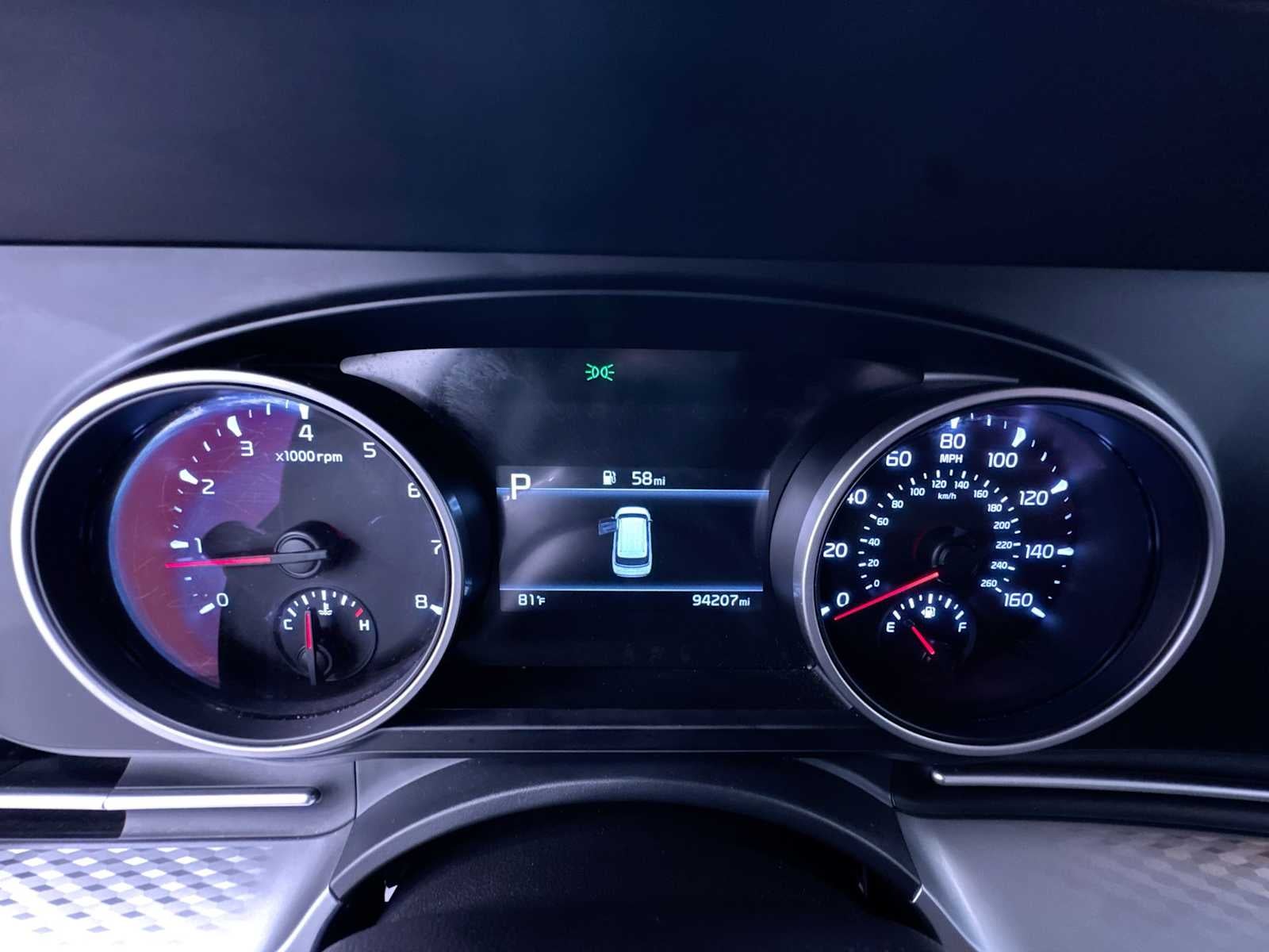2023 Kia Carnival LX