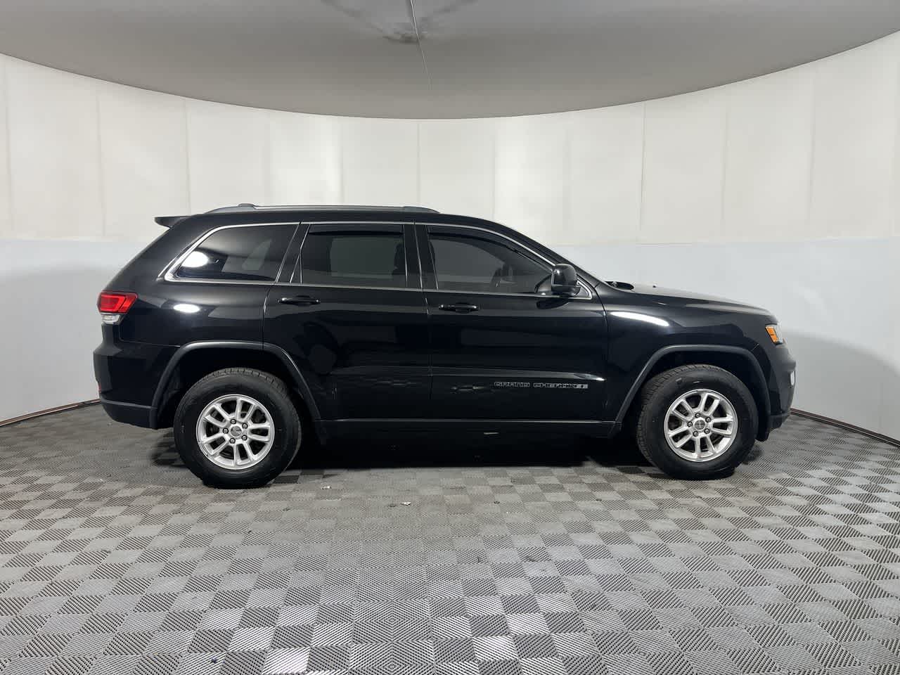 2020 Jeep Grand Cherokee Laredo E