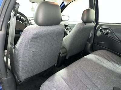 2004 Chevrolet Cavalier Base