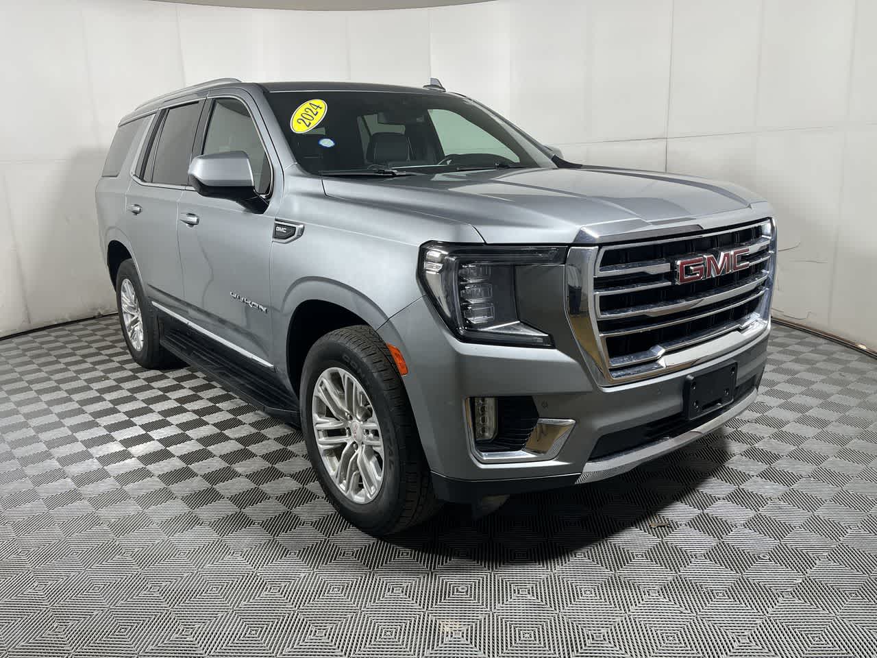 2024 GMC Yukon SLT