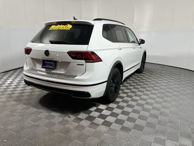 2022 Volkswagen Tiguan SE R-Line Black