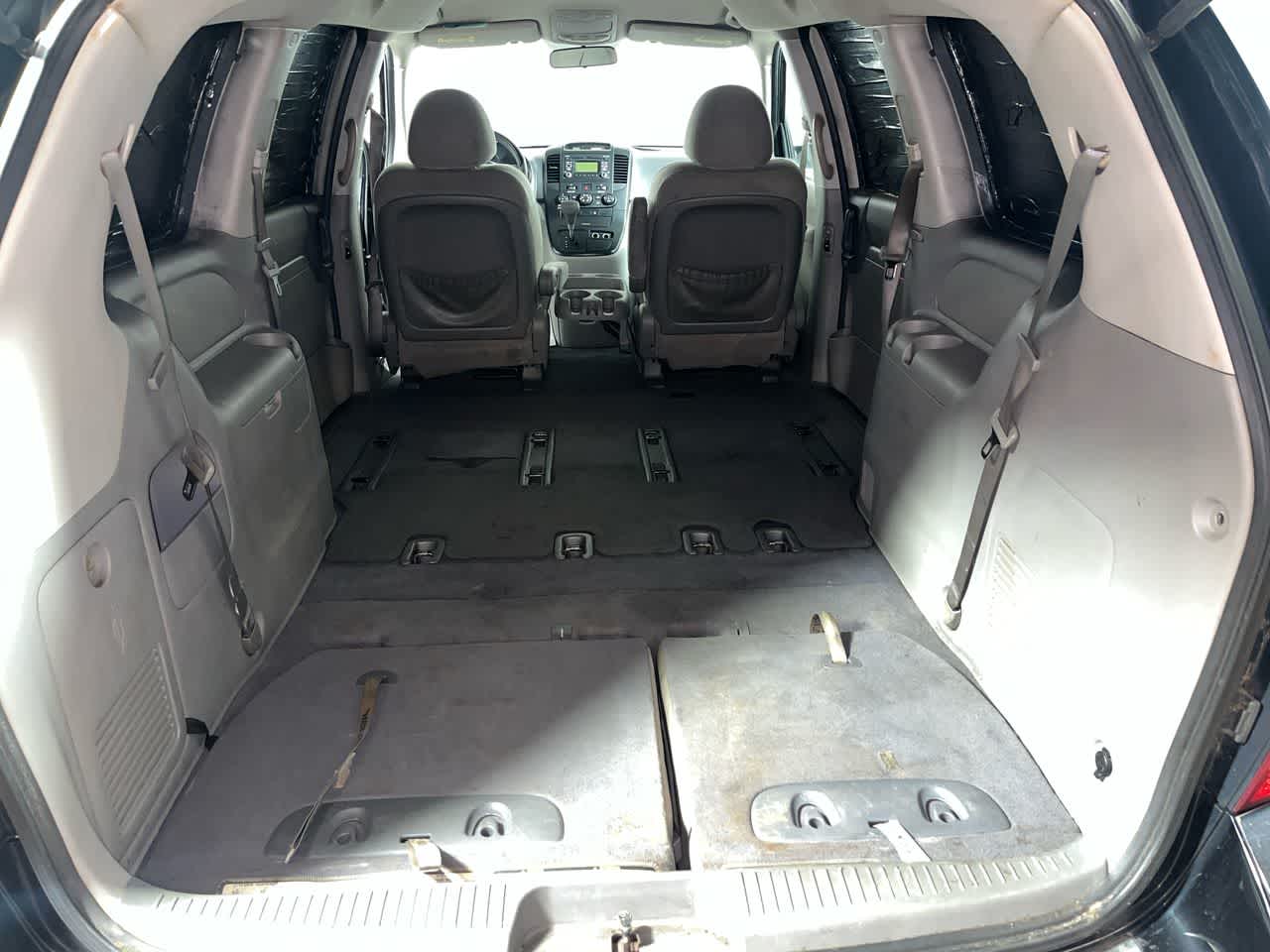 2009 Kia Sedona LX
