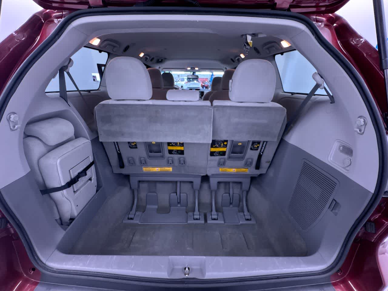 2014 Toyota Sienna LE