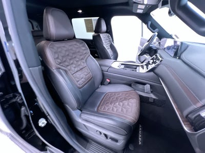 2025 Nissan Armada Platinum